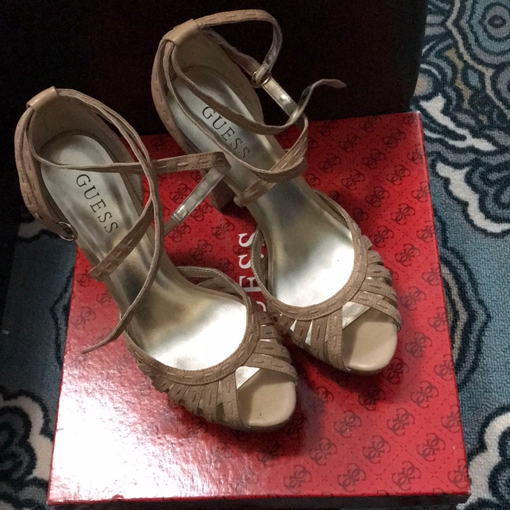 Women’s shoes